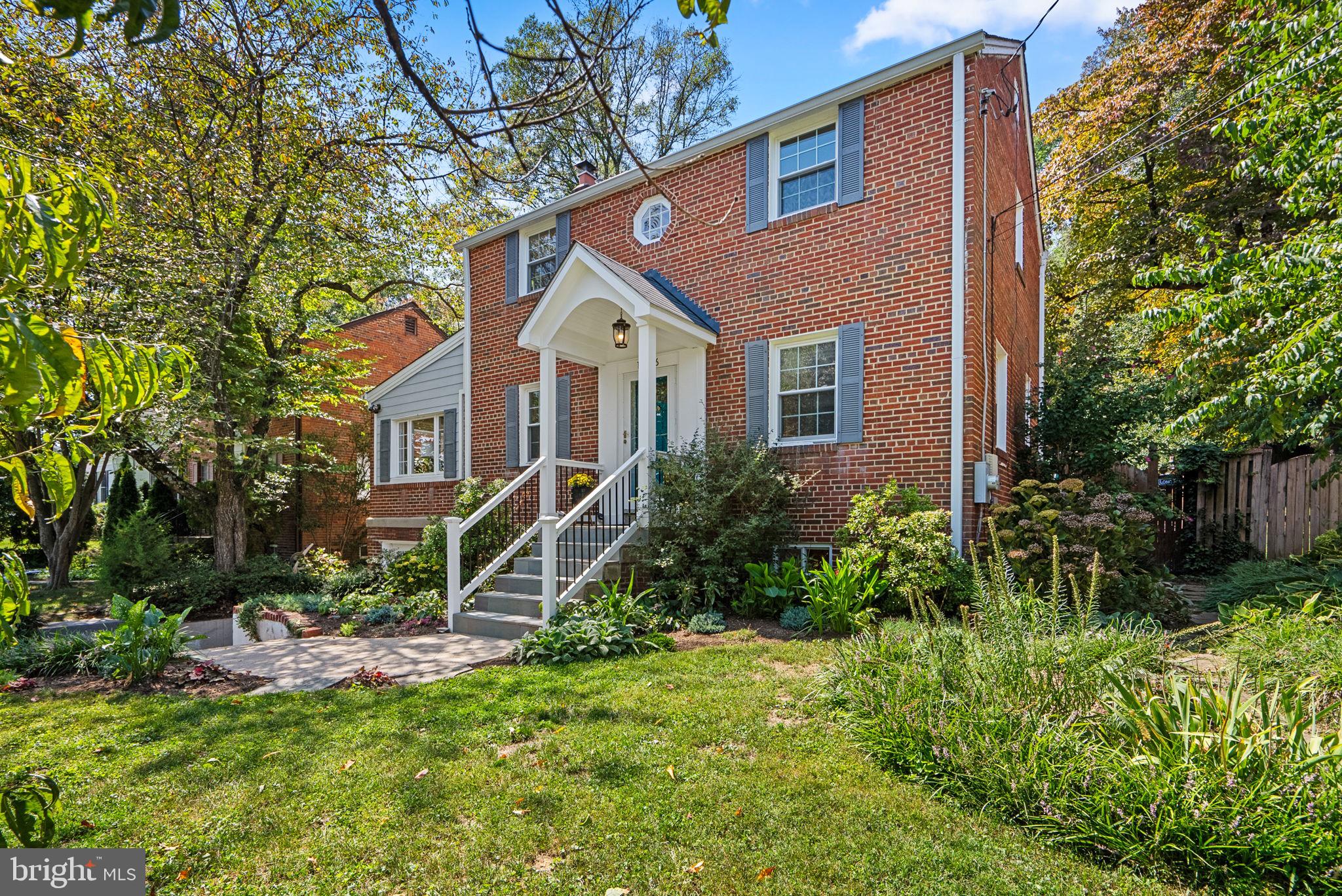 10016 Greenock Rd