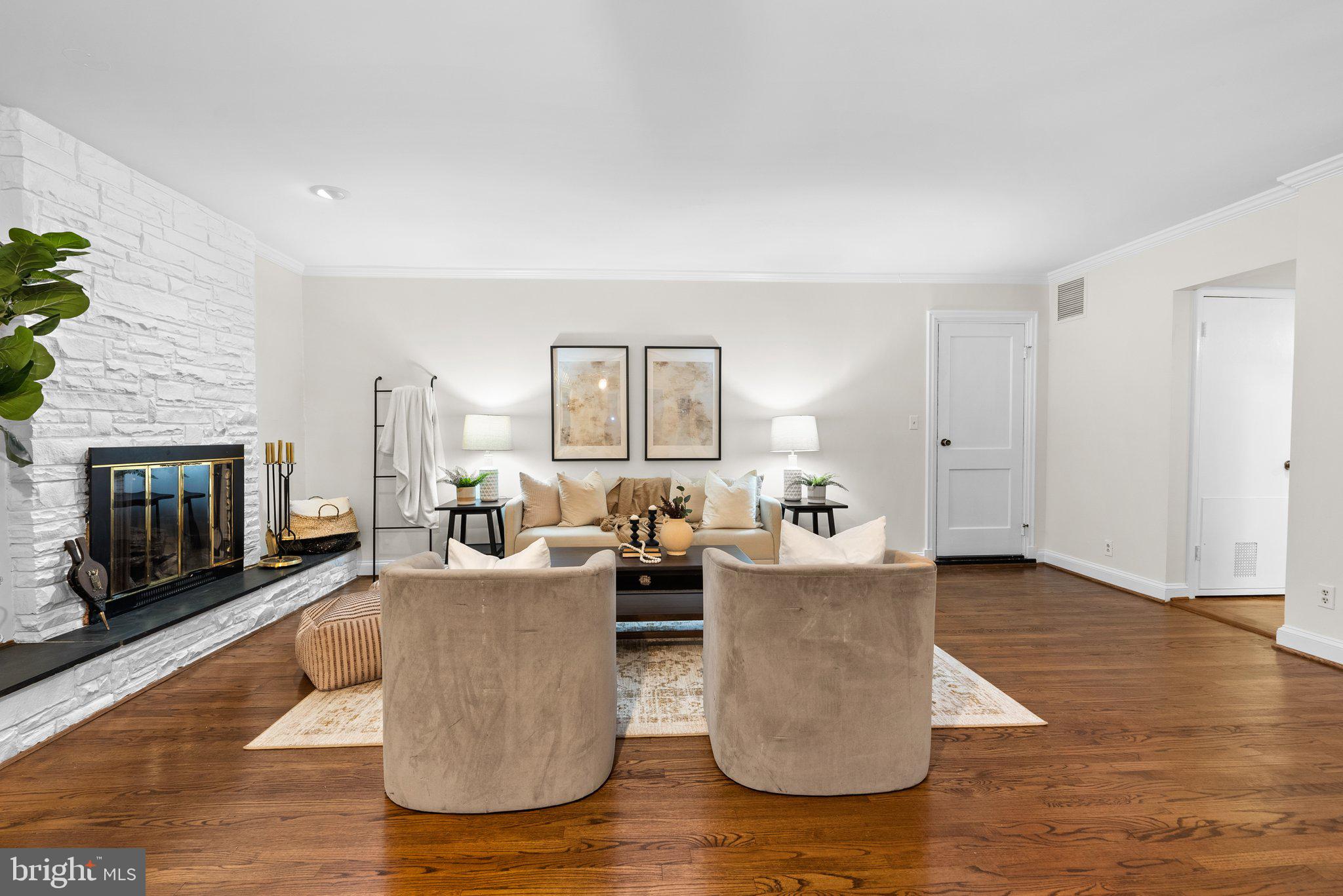 13501 Colefair Dr