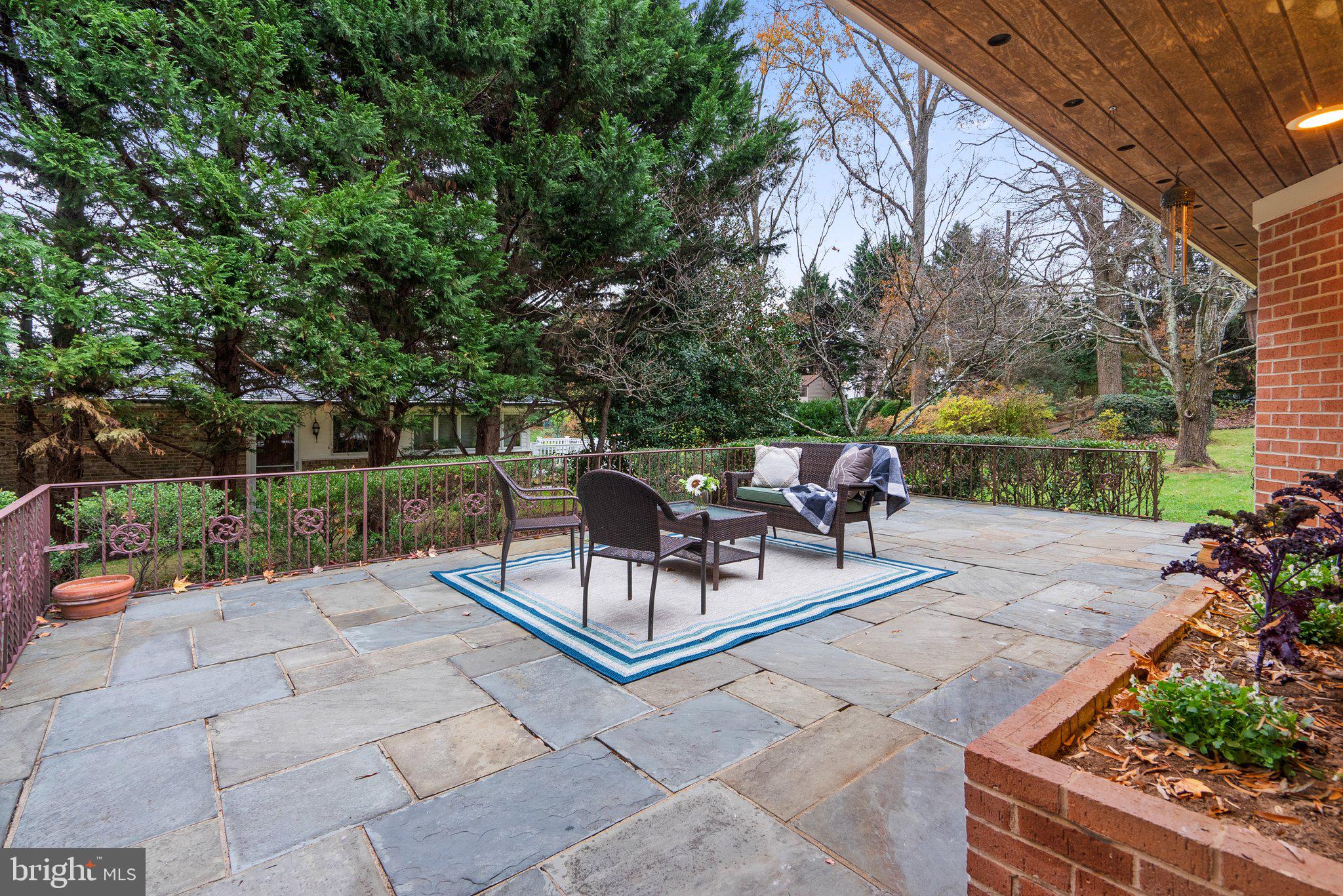 13501 Colefair Dr
