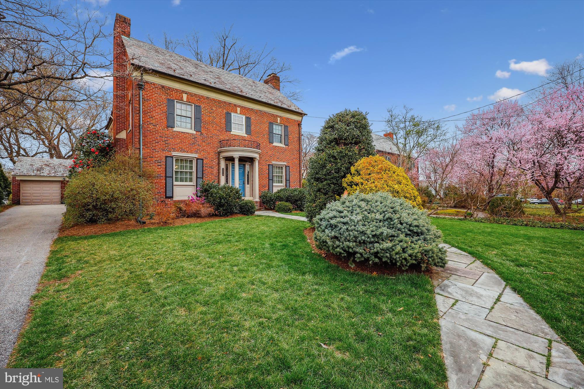 9014 Fairview Rd