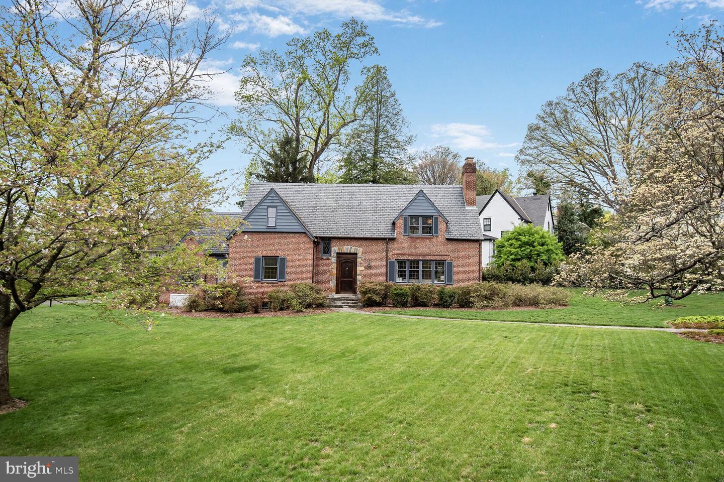 1200 Highland Dr
