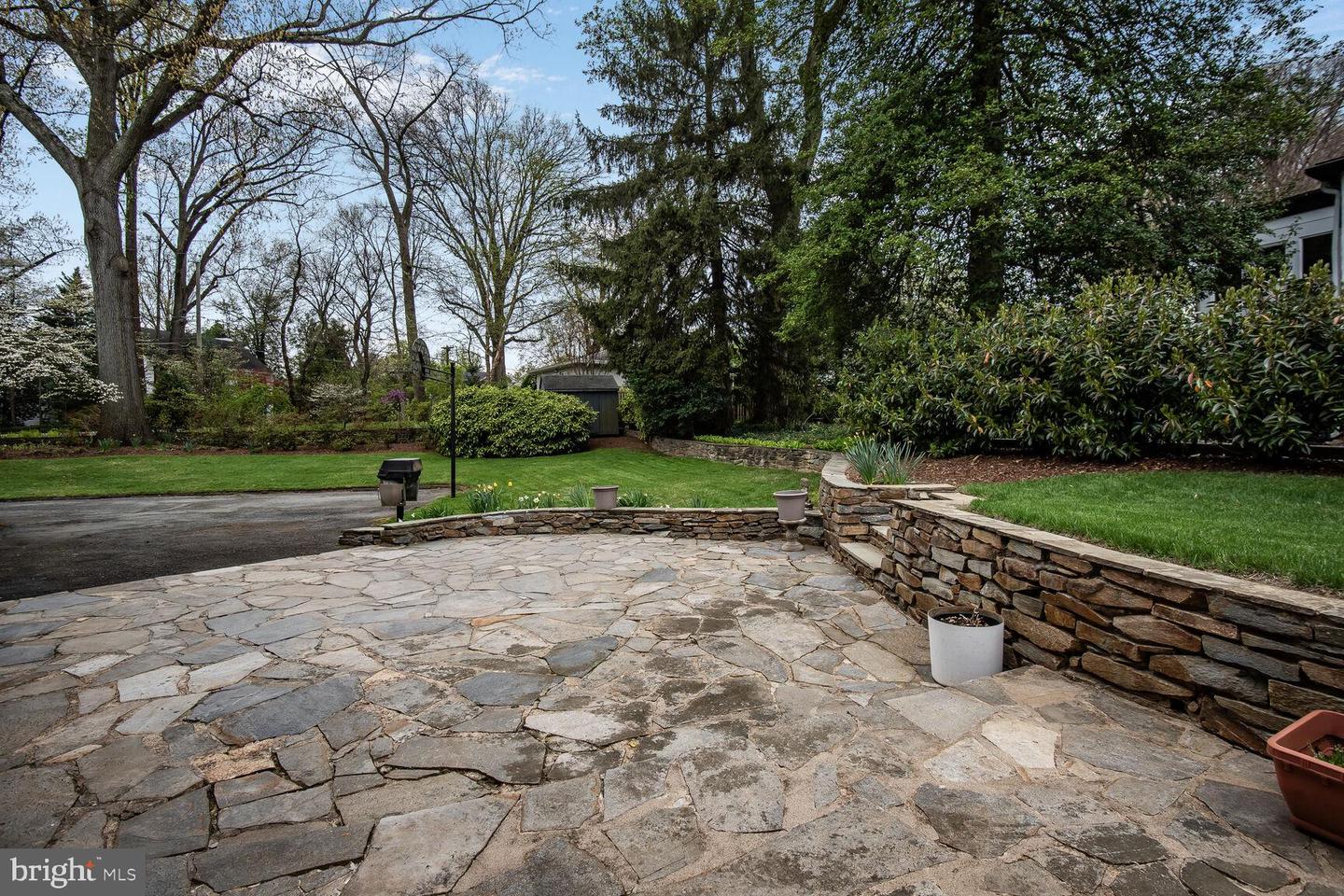1200 Highland Dr