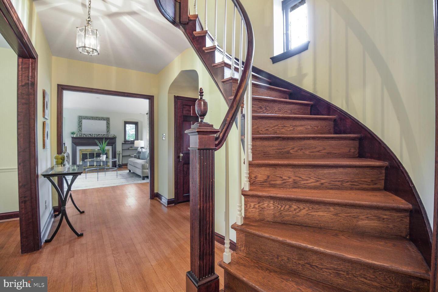 1200 Highland Dr