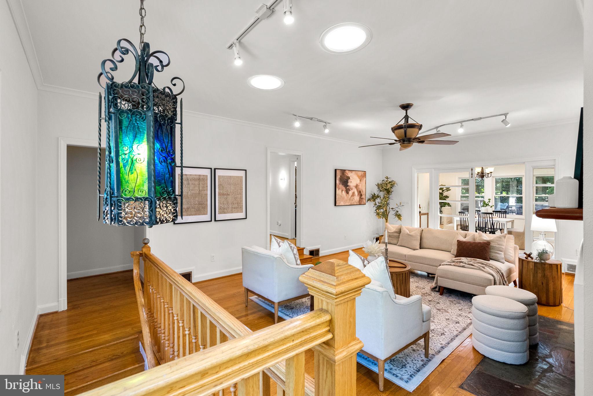2816 Linden Ln