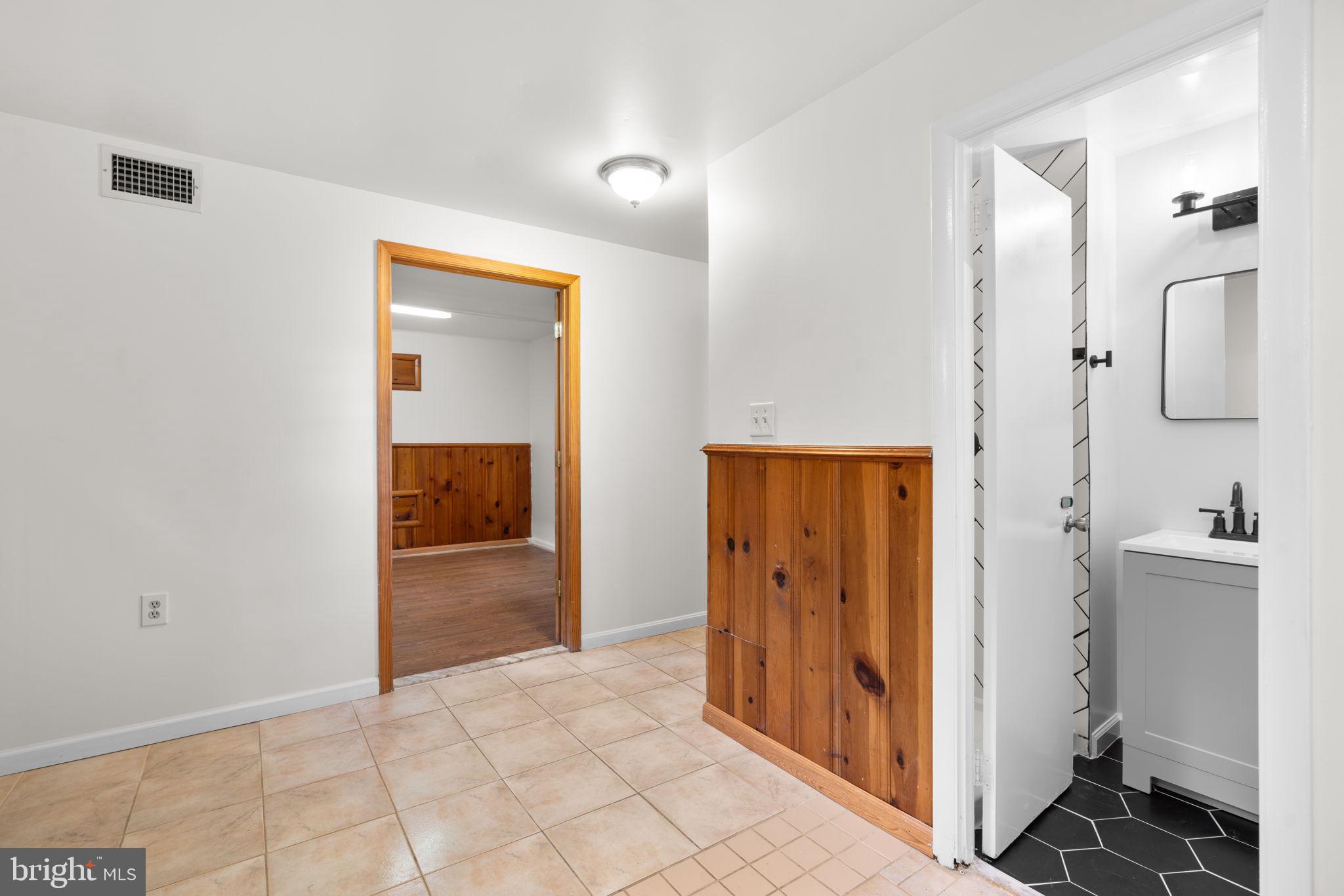 2104 REEDIE DRIVE