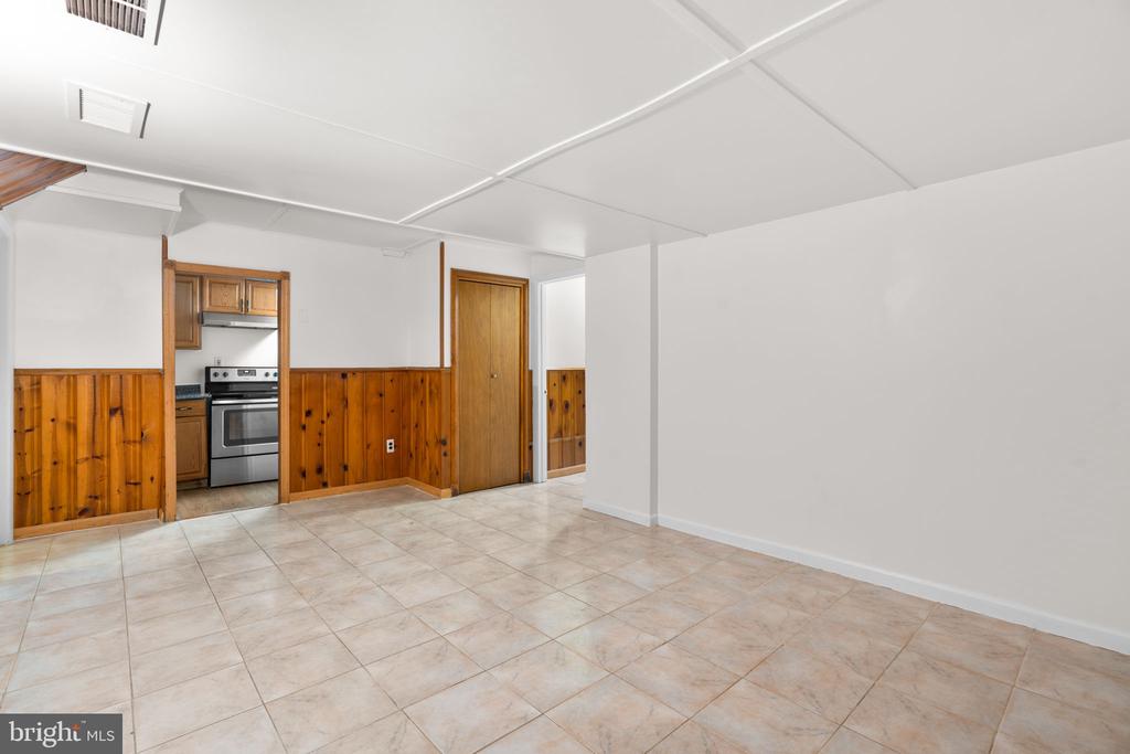 2104 REEDIE DRIVE