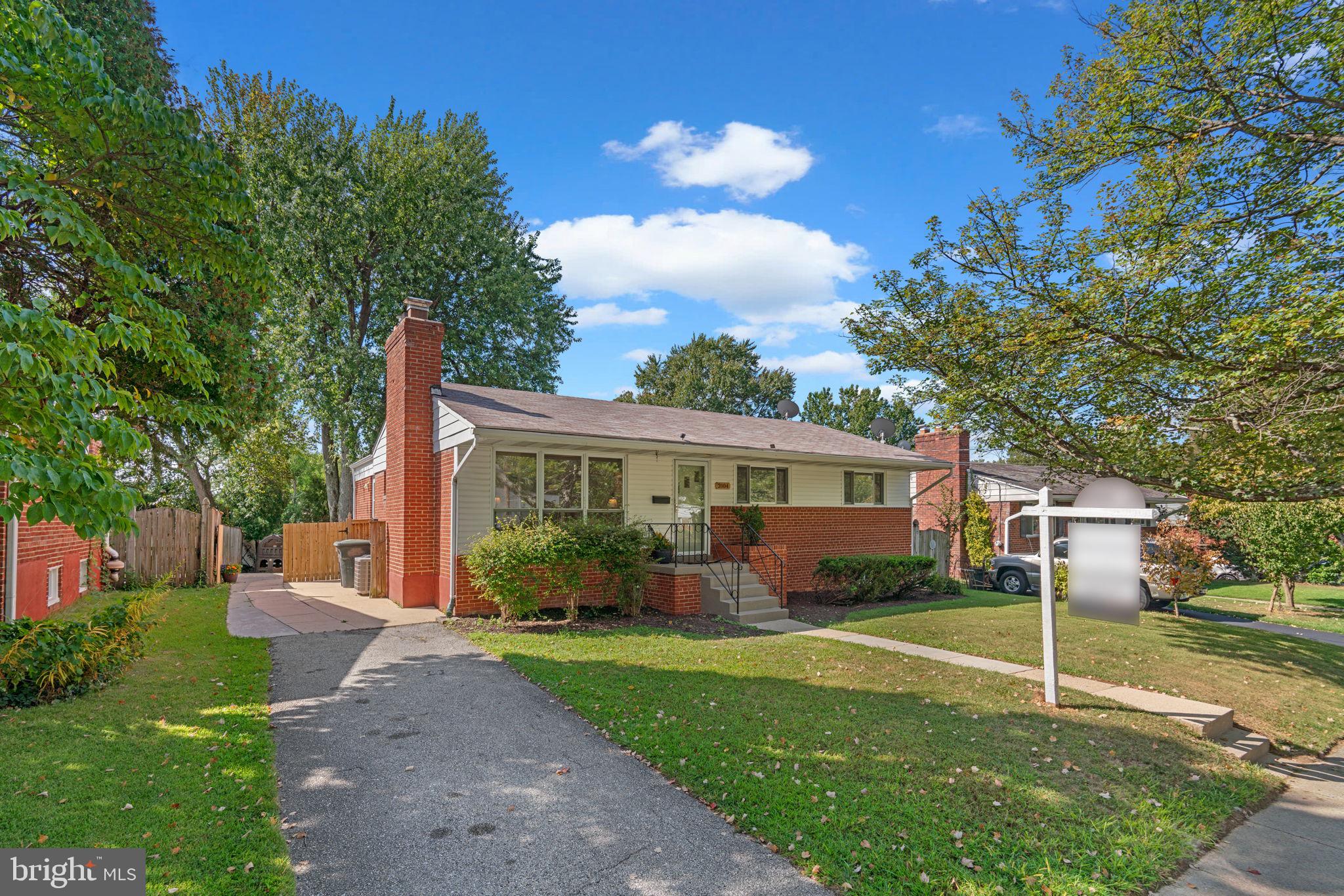 2104 REEDIE DRIVE