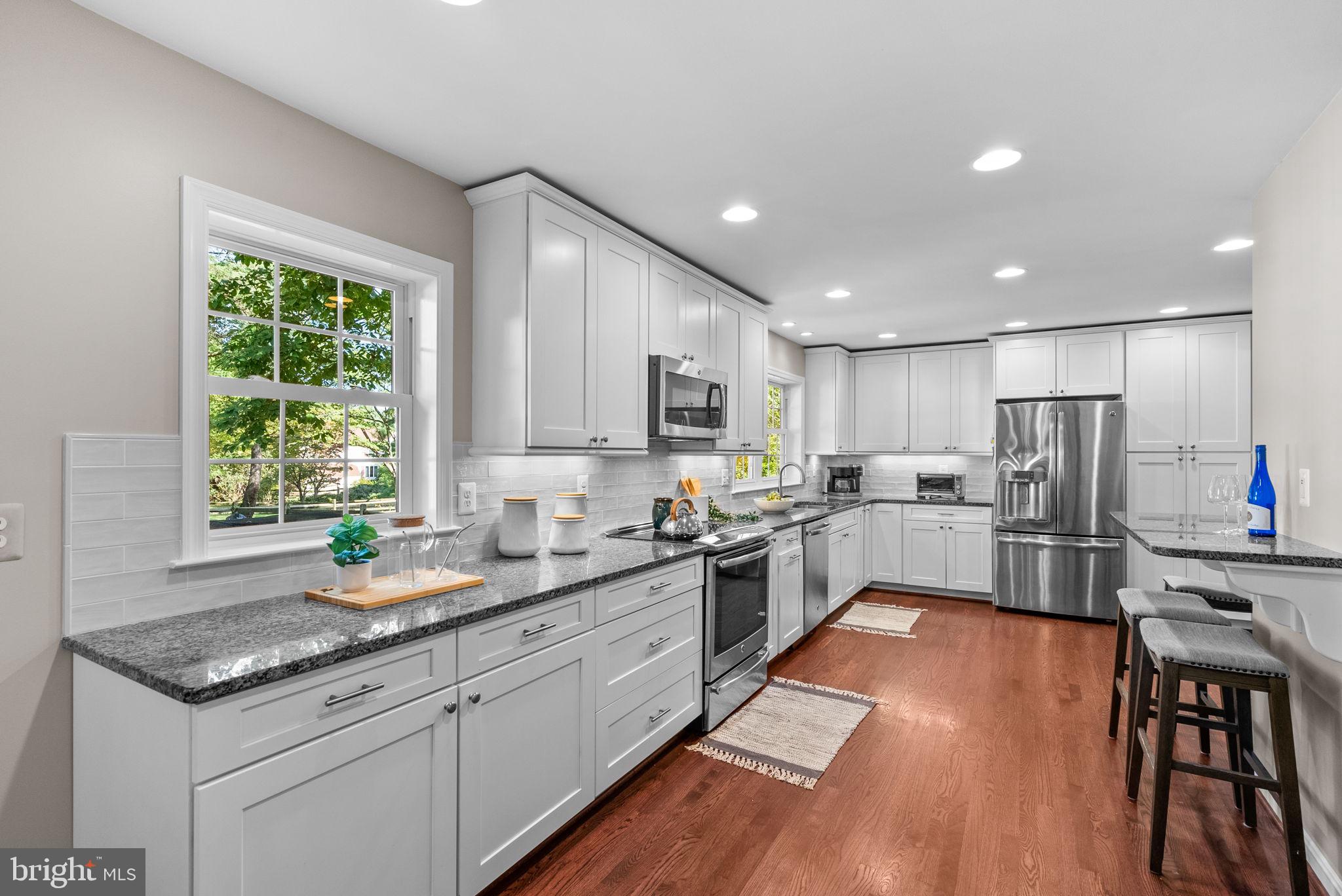 15 ALLENHURST COURT