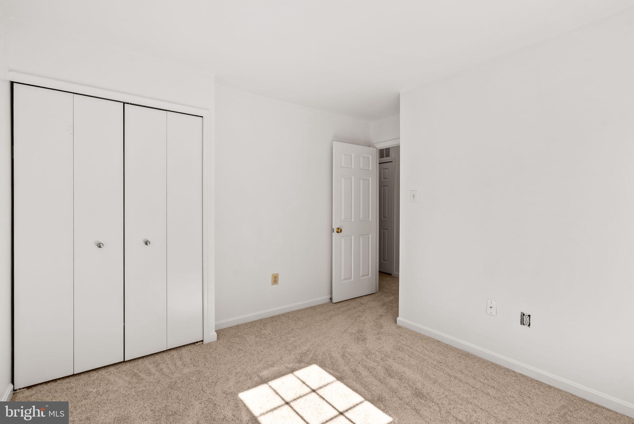 15 ALLENHURST COURT