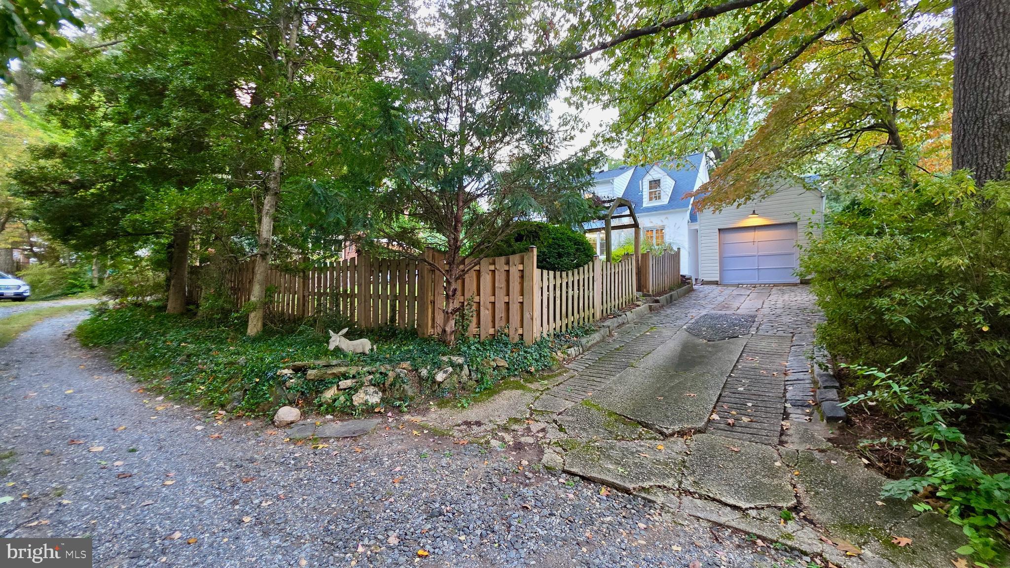 10309 RIDGEMOOR DRIVE