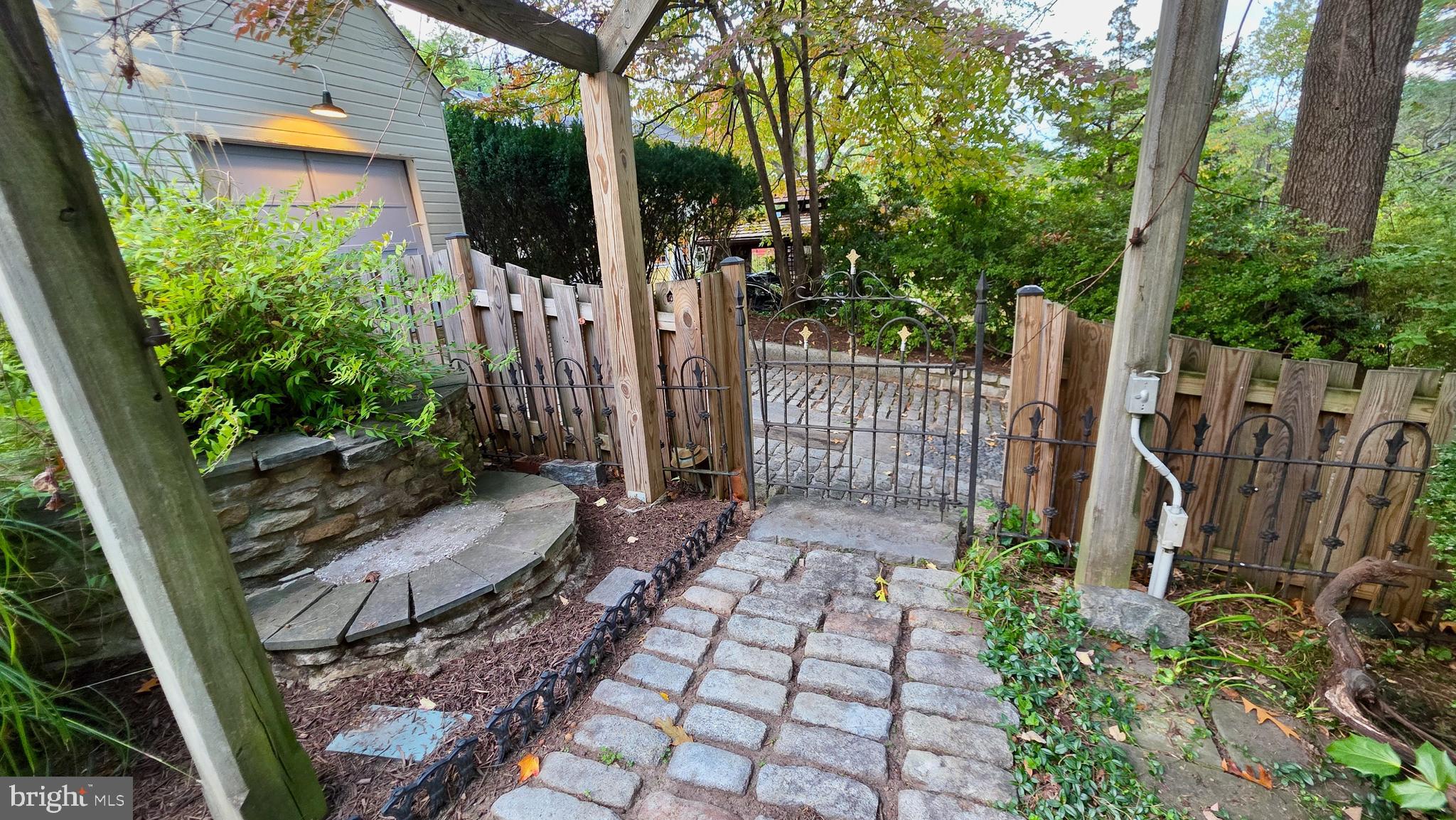 10309 RIDGEMOOR DRIVE