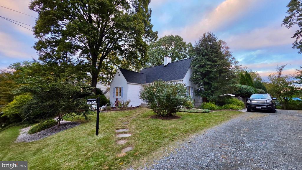 10309 RIDGEMOOR DRIVE