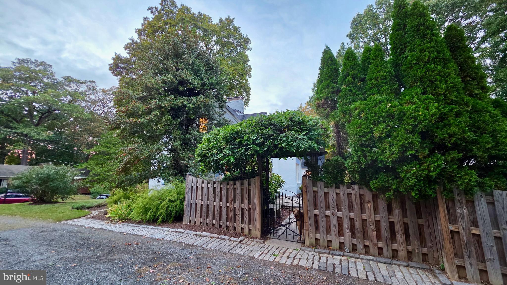 10309 RIDGEMOOR DRIVE