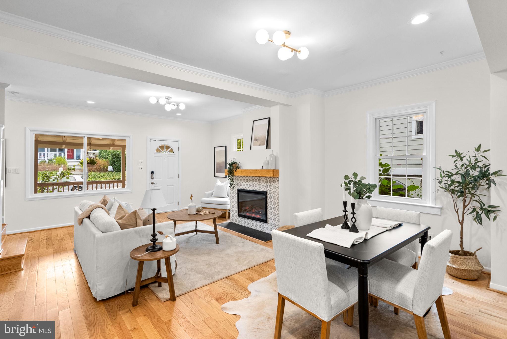 725 SILVER SPRING AVENUE