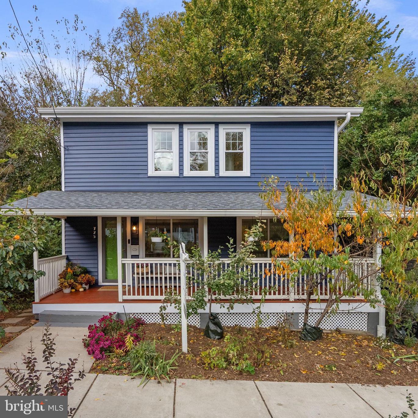 725 SILVER SPRING AVENUE