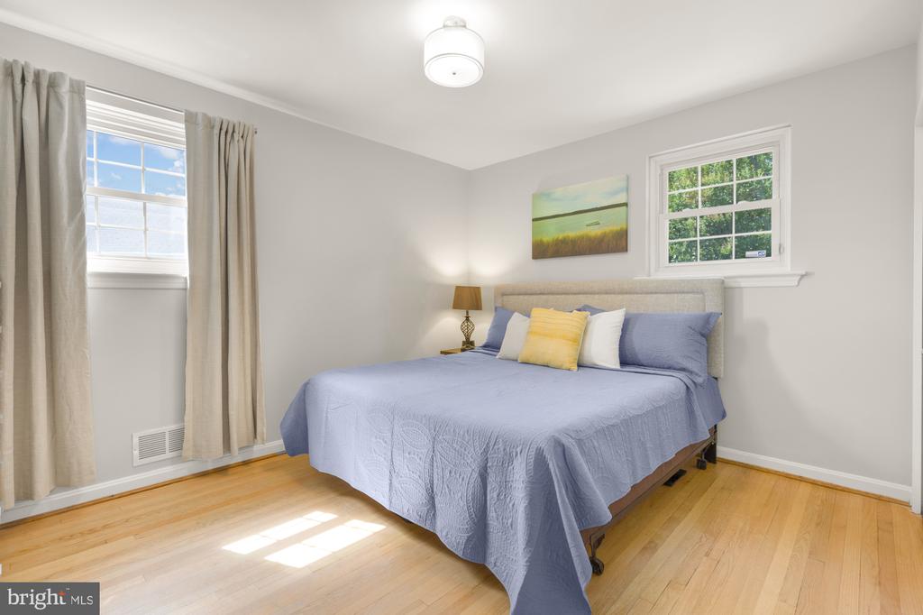 2611 ROSS ROAD