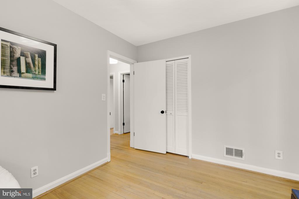 2611 ROSS ROAD