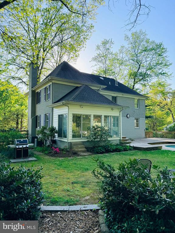 12913 TWO FARM DRIVE