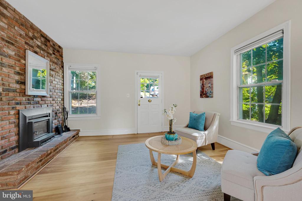 2418 FOREST GLEN ROAD