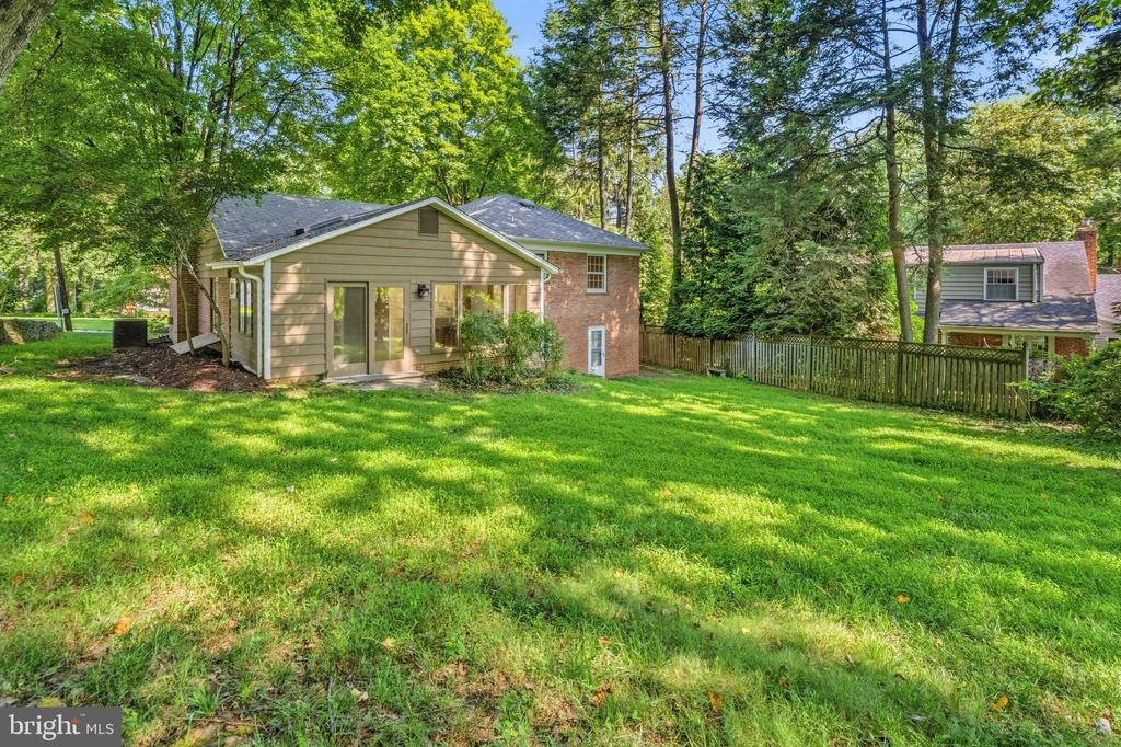 3406 GLENMOOR DRIVE