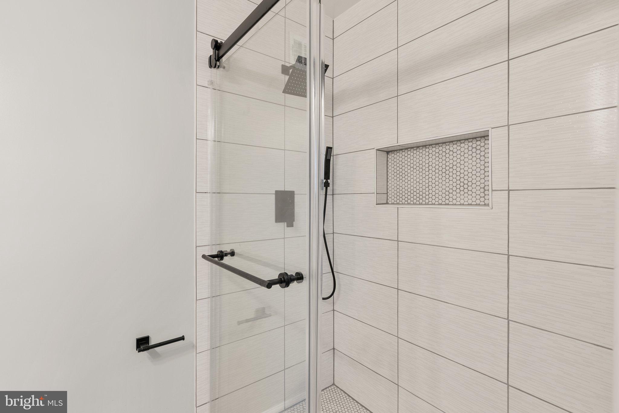 5813 Quintana STREET