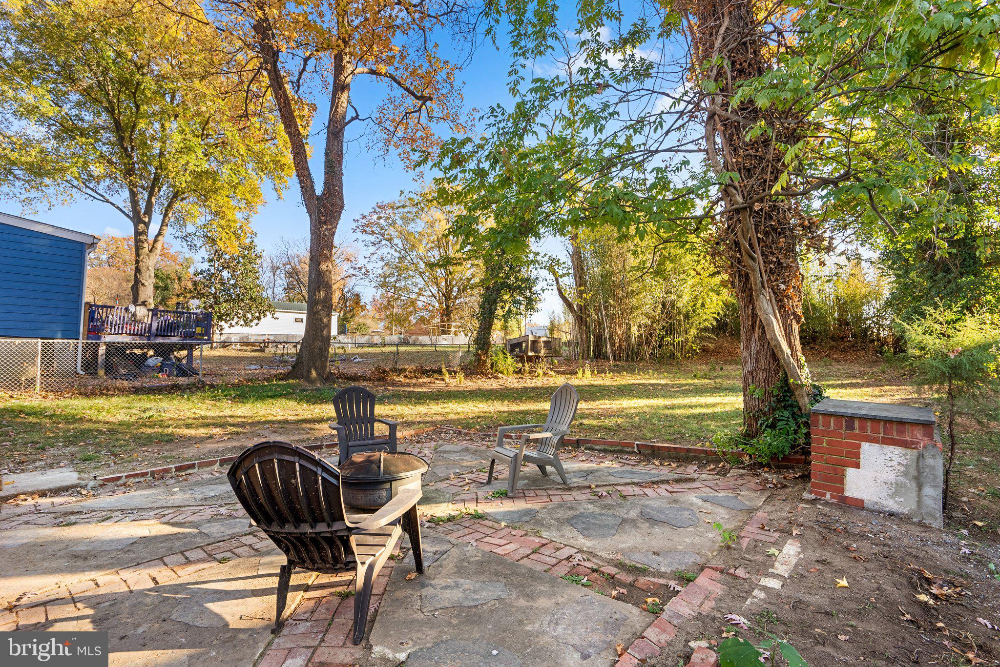 5813 Quintana STREET