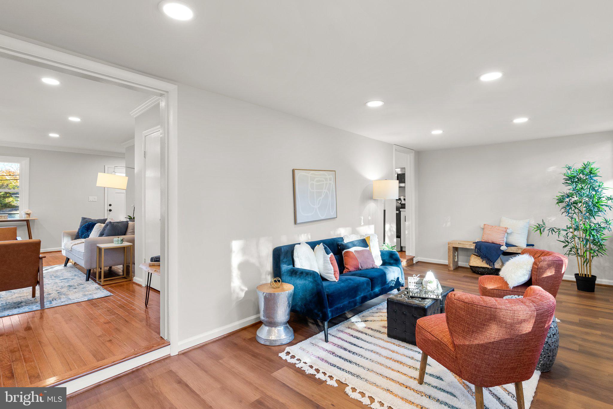 5813 Quintana STREET