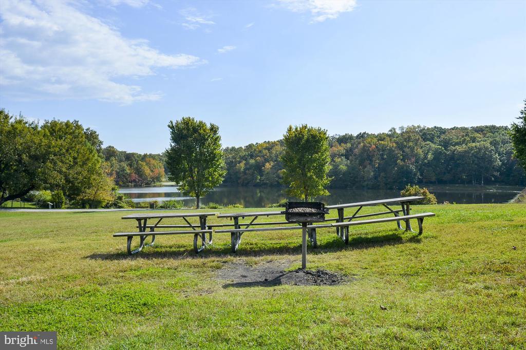 24-M Ridge Rd