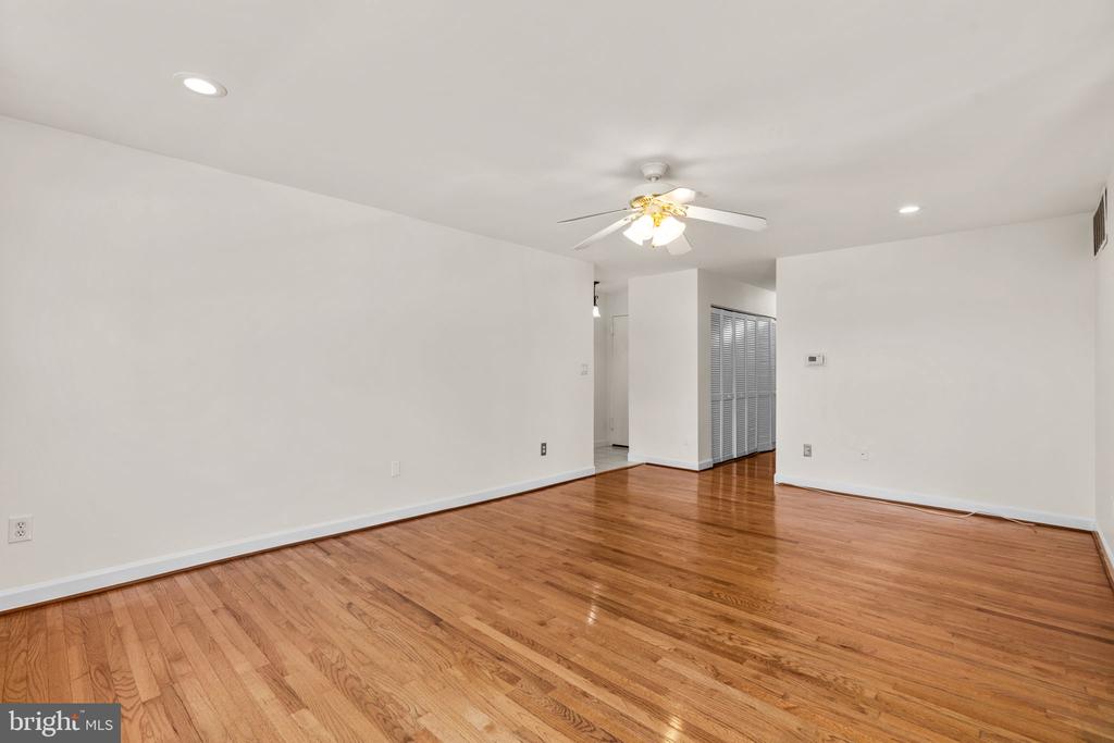 9808 47th Pl #201