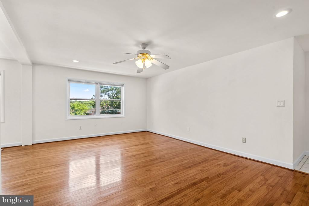 9808 47th Pl #201