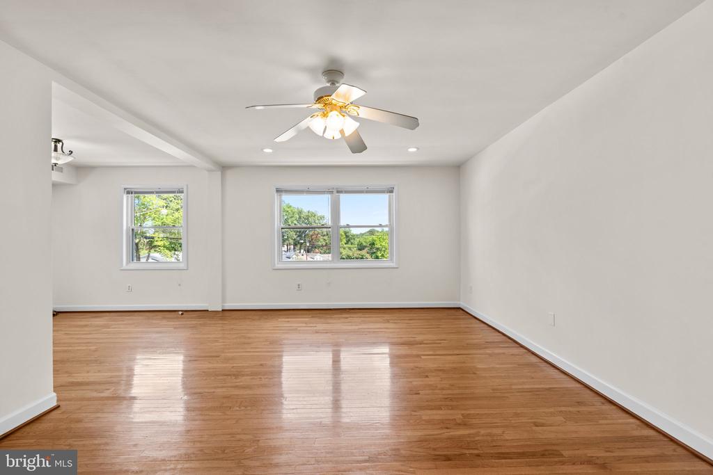 9808 47th Pl #201