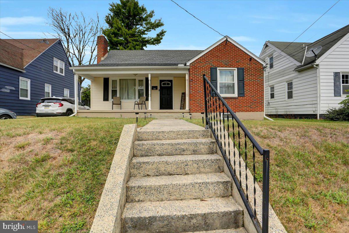 351 Devonshire ROAD