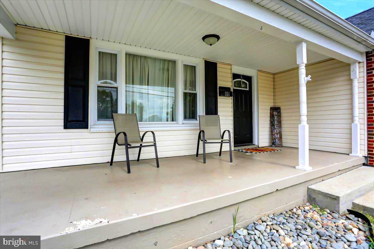 351 Devonshire ROAD