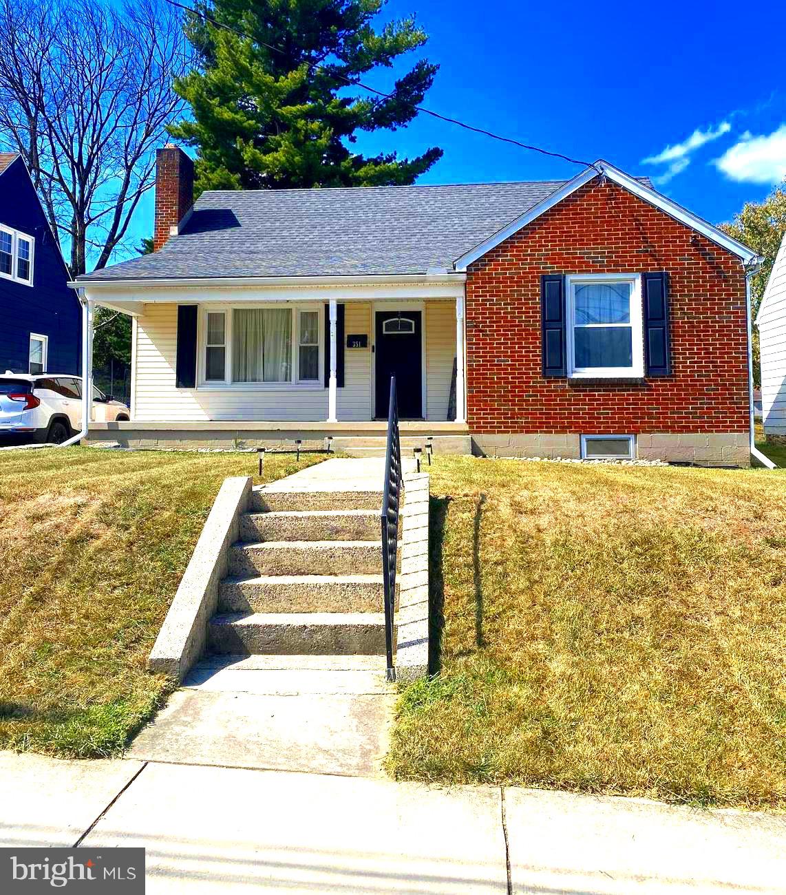 351 Devonshire ROAD
