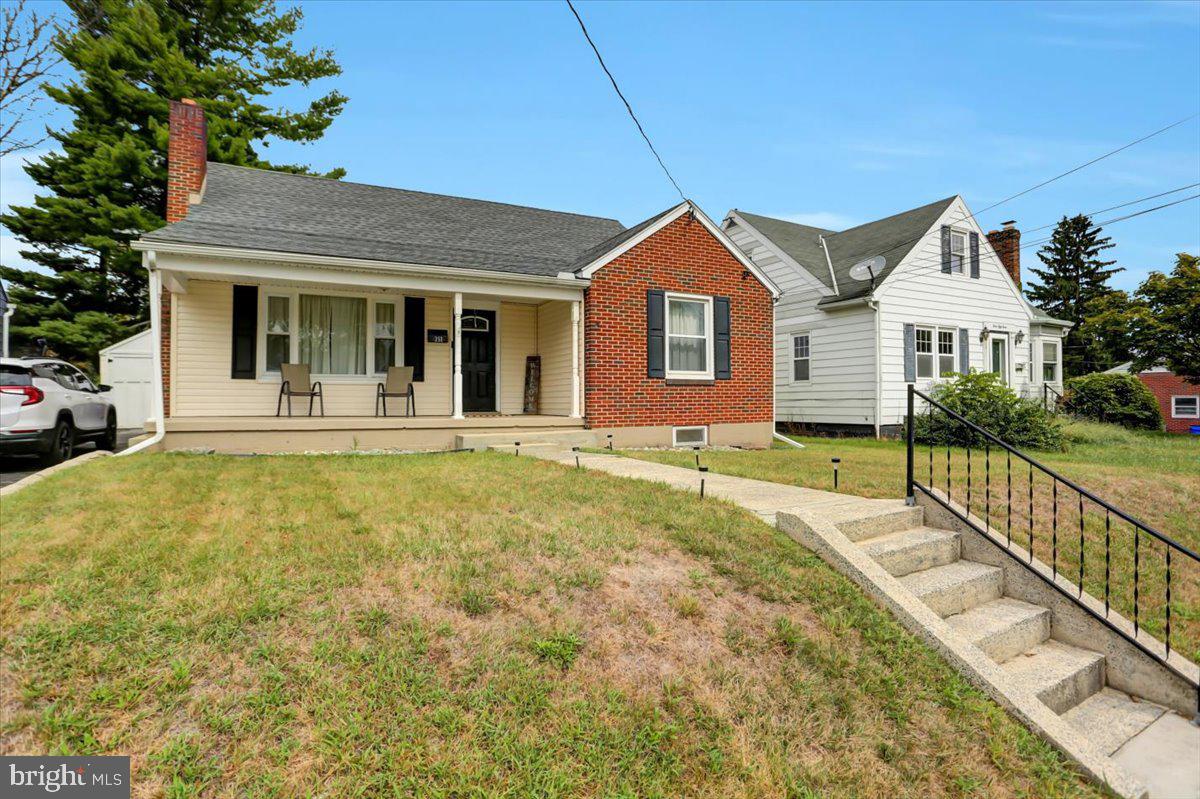 351 Devonshire ROAD