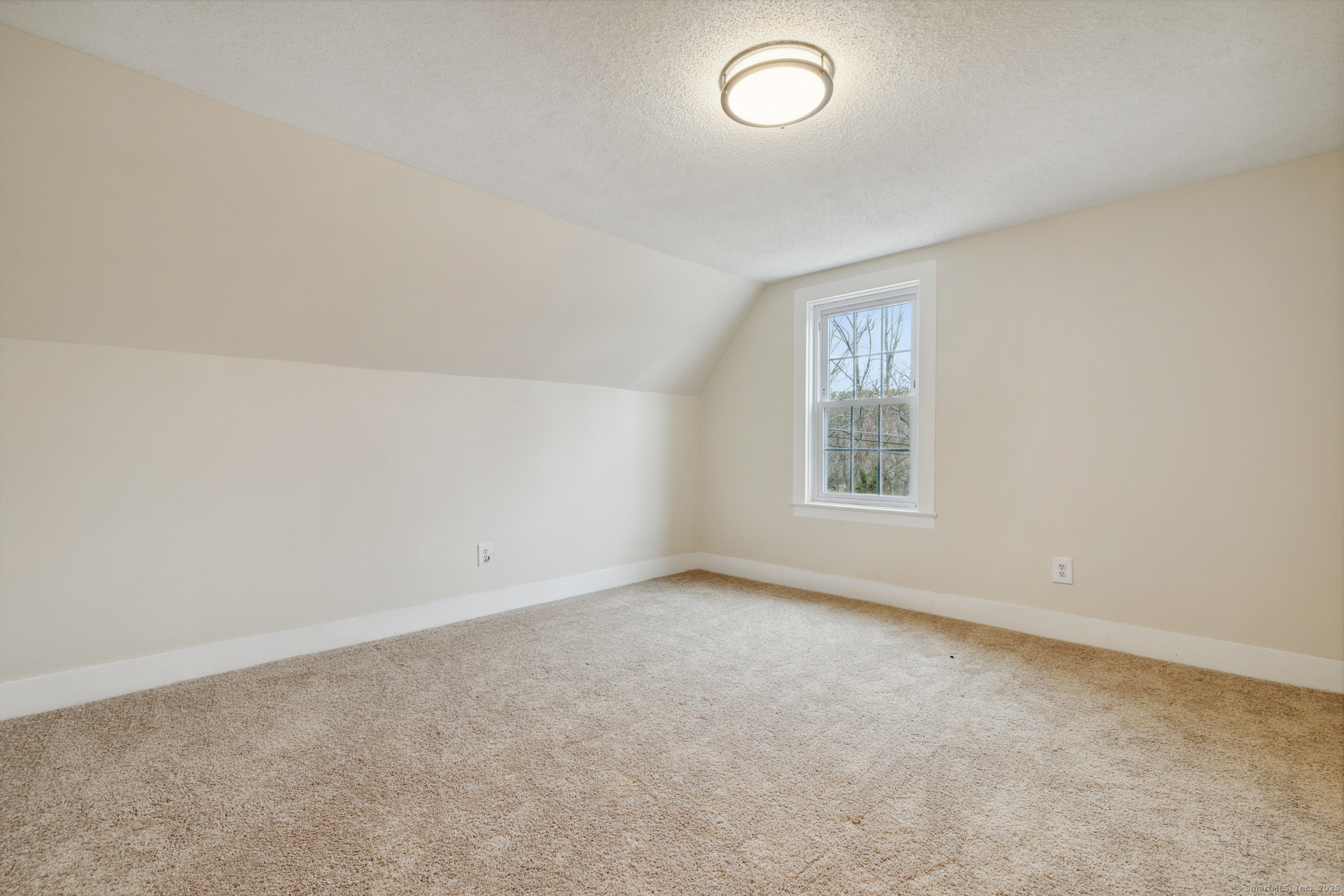 8 Conklin Road