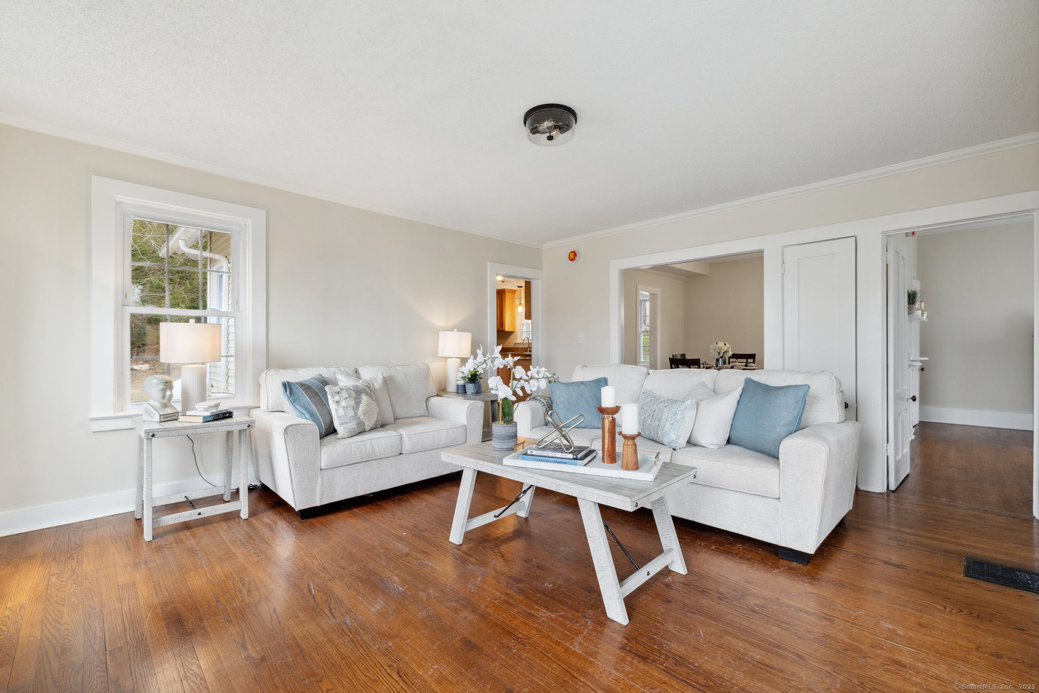 8 Conklin Road