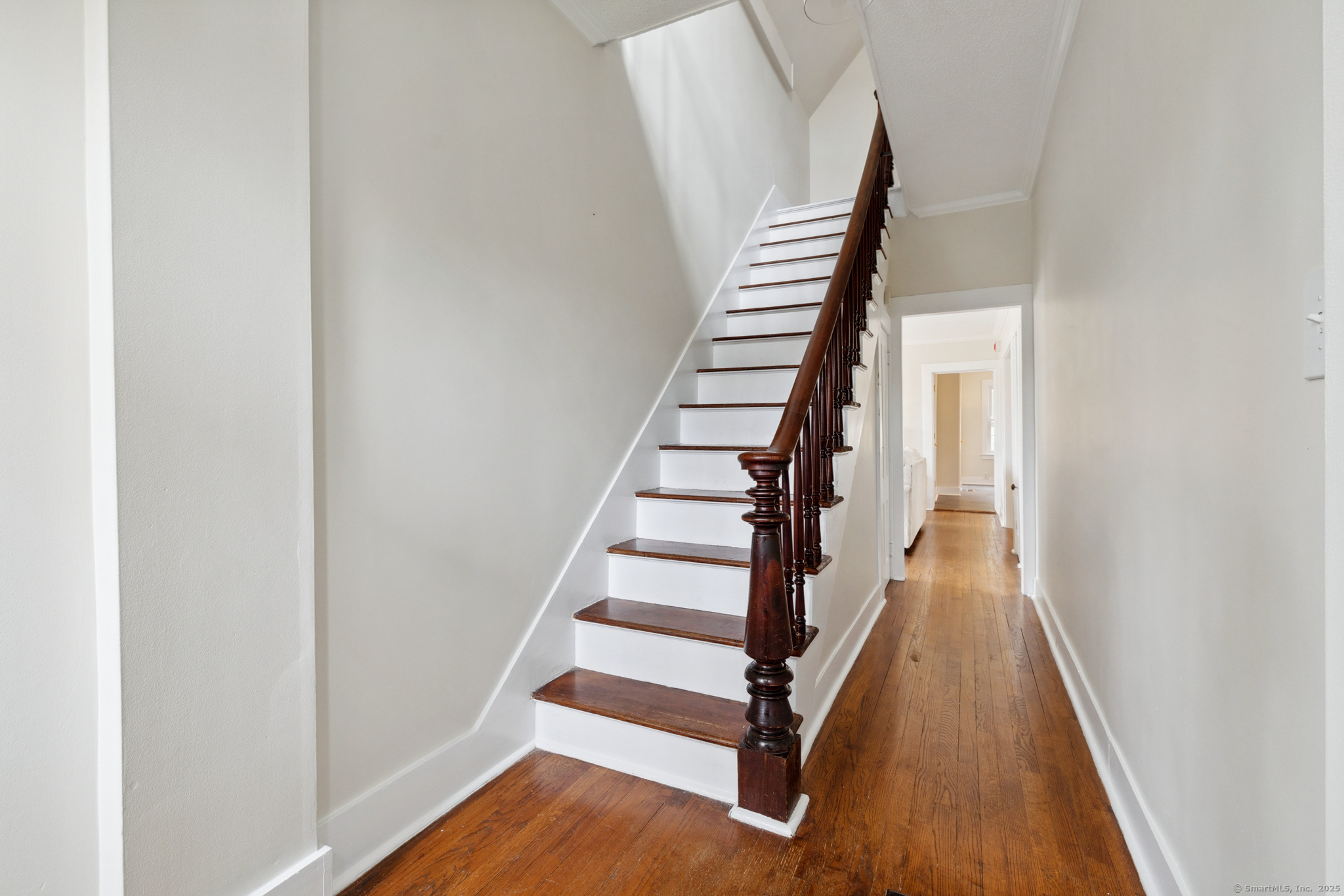 8 Conklin Road