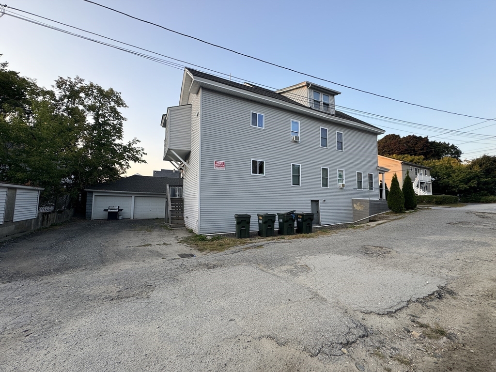 28 Mechanic St