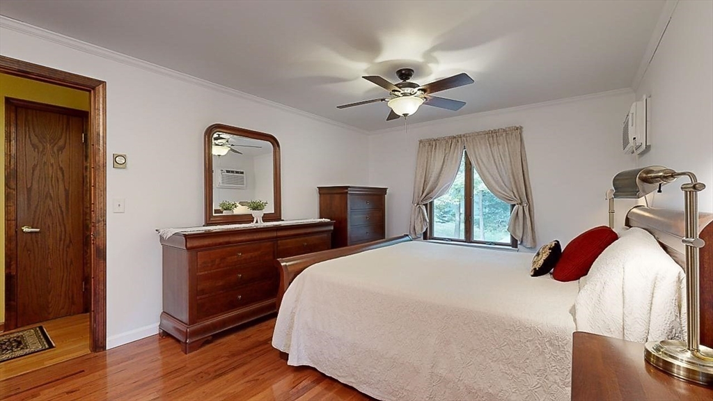 101 Brentwood Dr