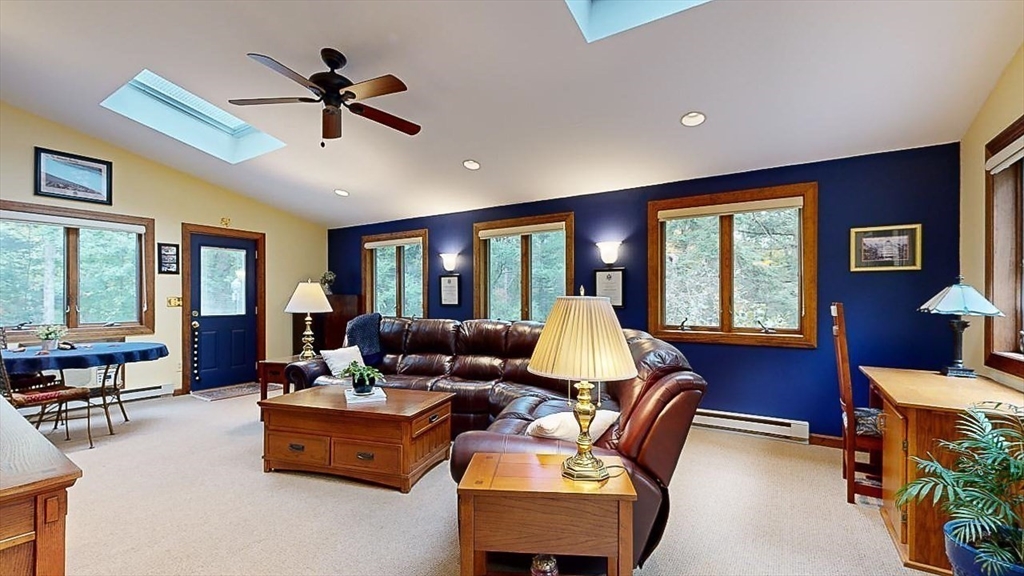 101 Brentwood Dr