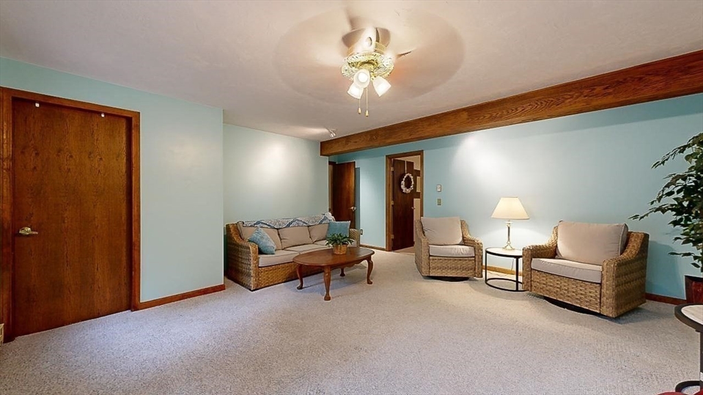 101 Brentwood Dr