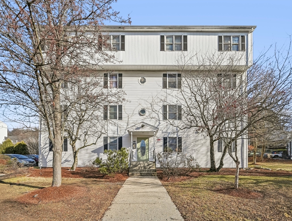 48 Gibbs St # 1D