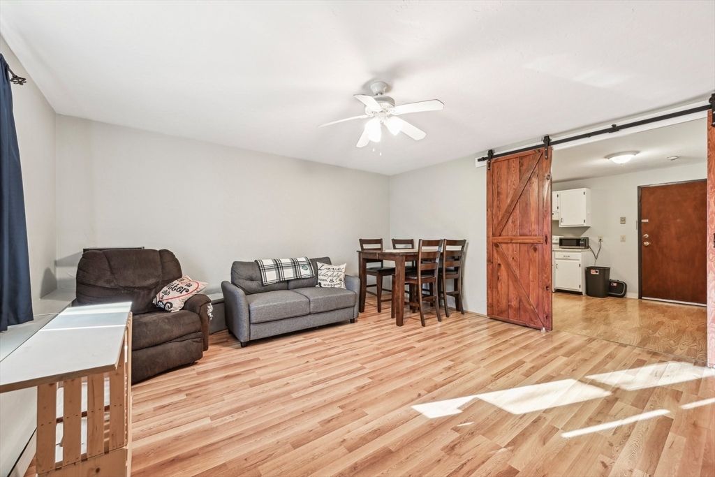 48 Gibbs St # 1D