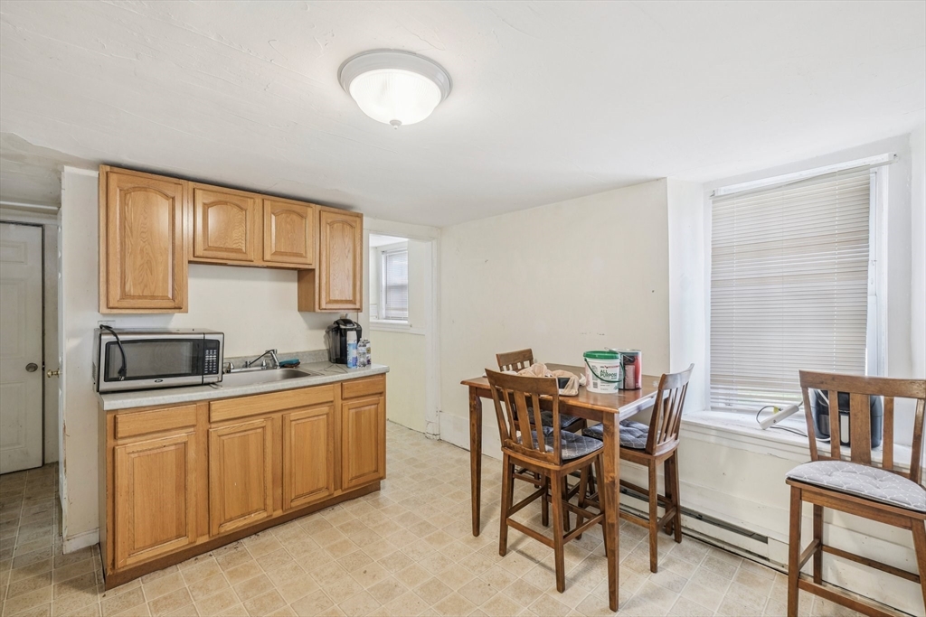 35 Edwards St