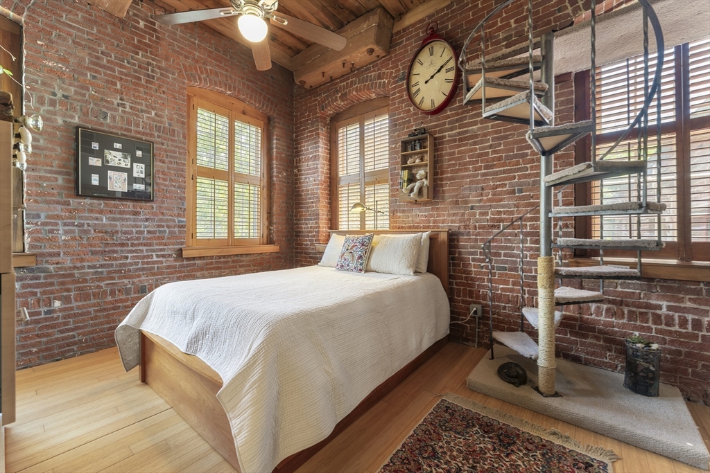 1511 Main St # C305