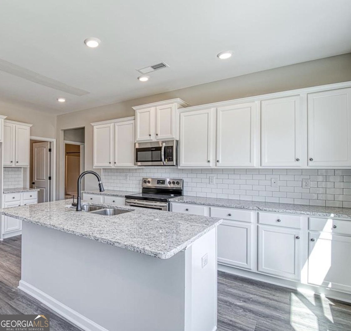 1172 Faulkner Way