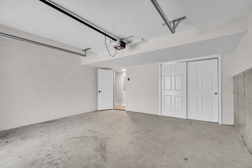 56 Franklin St # B