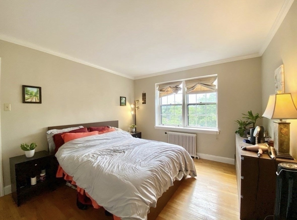 12 Kilsyth Terrace # 42