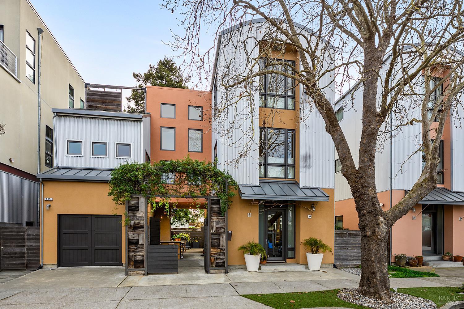105 G Street